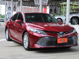 2018 Toyota CAMRY 2.5 HEV Premium รถเก๋ง 4 ประตู ฟรีดาวน์