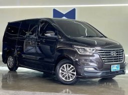 2019 Hyundai H-1 2.5 Elite  ออกรถฟรี