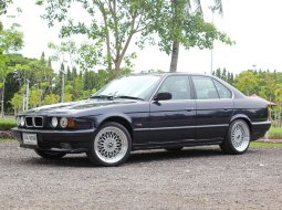 ขายรถมือสอง 1994 BMW 525i 2.4 รถเก๋ง 4 ประตู สะดวก ปลอดภัย
