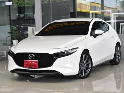 Mazda 3 2.0 S รถเก๋ง 5 ประตู ปี 2020 สวยสภาพป้ายแดง รถบ้านมือเดียว เข้าศูนย์ตลอด