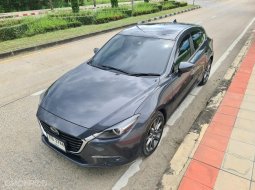 2017 Mazda 3 2.0 SP Sports รถเก๋ง 5 ประตู ผ่อนเริ่มต้น
