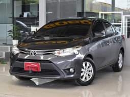 Toyota VIOS 1.5 E ปี 2015 ไม่เคยติดแก๊สมาก่อน ใช้น้อยเข้าศูนย์ตลอด รถบ้านแท้ๆ สวยเดิมทั้งคัน