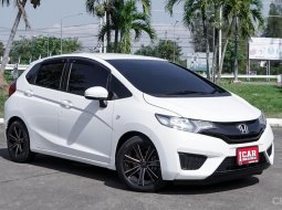 2015 Honda JAZZ 1.5 S i-VTEC รถเก๋ง 5 ประตู