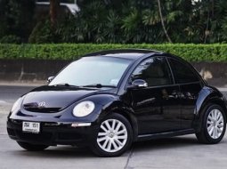 2010 Volkswagen Beetle 1.6 รถเก๋ง 2 ประตู รถสวย
