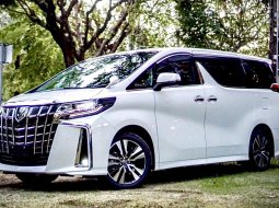2023 Toyota ALPHARD 2.5 S C-Package