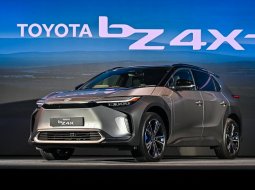 TOYOTA bZ4X ปี 2023 เปิดตัวจำหน่าย ราคา 1,836,000 บาท ขายออนไลน์เท่านั้น