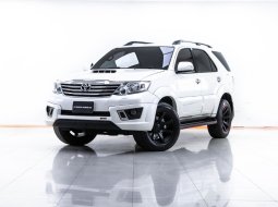 1O35 Toyota Fortuner 3.0 V 4WD SUV ปี 2012