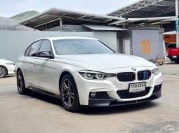 BMW 330e Plug-in Hybrid 2018 เคลม BSI มาแล้ว