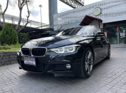 ขายรถ BMW 330e M sport สีดำ เบาะแดง ปี 2017 