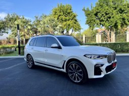 2021 BMW X7 3.0 M50d 4WD SUV รถบ้านมือเดียว