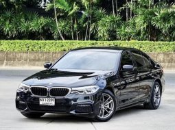 2020 BMW 520d 2.0 M Sport รถเก๋ง 4 ประตู รถสวย