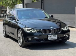 2015 BMW 330E 2.0 สีดำ ไมล์น้อย ประวัติสวย วารันตีเหลือ