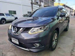 Nissan X-Trail 2.5 V 4WD SUV ตัว Top มือเดียวป้ายแดง
