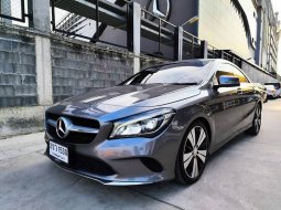 2017 Mercedes-Benz CLA200 1.6 Urban รถเก๋ง 4 ประตู ไมล์แปดหมื่นแท้ สวยเดิม จองให้ทัน