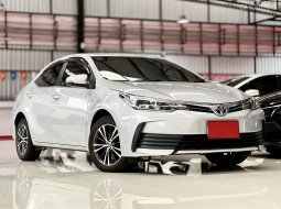 2017 Toyota Corolla Altis 1.6 G รถเก๋ง 4 ประตู รถสภาพดี มีประกัน ฟรีดาวน์