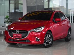 Mazda 2 1.3 Sports High Plus ปี 2020 สวยสภาพป้ายแดง วิ่งน้อยเข้าศูนย์ตลอด ไม่เคยติดแก๊ส รถบ้านแท้ๆ