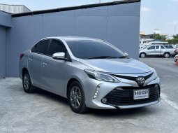 2019 Toyota VIOS 1.5 Mid รถเก๋ง 4 ประตู ออกรถง่าย ฟรีดาวน์ 0 บาท