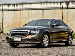 New !! Benz E220d Exclusive ปี 2016  รถสภาพสวยมากๆ รถผู้บริหาร ออฟชั่นแน่น