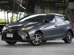 2021 Toyota YARIS 1.2 Sport รถเก๋ง 5 ประตู ฟรีดาวน์