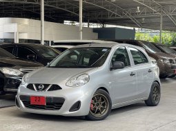 ขาย รถมือสอง 2017 Nissan MARCH 1.2 S M/T  รถบ้านมือเดียว ไมล์แค่ 5หมื่นโล น็อตไม่แกะ 