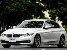 ไมล์แท้ๆ70,000 กม. 2018 BMW 330E 2.0 Luxury รถเก๋ง 4 ประตู รถบ้านแท้