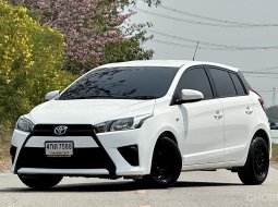 2015 Toyota YARIS 1.2 J ECO รถเก๋ง 5 ประตู รถบ้าน มือเดียว ไม่มีชน สภาพสวยตรงปก100%