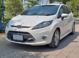 2012 Ford Fiesta 1.5 Sport รถเก๋ง 5 ประตู ไมล์น้อย