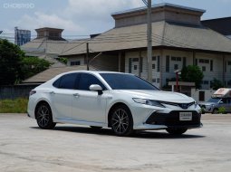 Toyota Camry 2.5 HV Premium ปี : 2022 รถHybid ราคาถูก