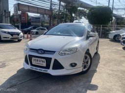2014 Ford FOCUS 1.6 Ambiente รถเก๋ง 5 ประตู 