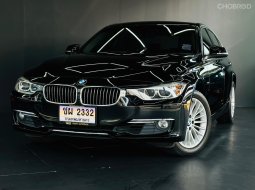 2015 BMW 320i 2 รถเก๋ง 4 ประตู รถสวย