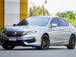 ขายรถมือสอง 2016 Honda ACCORD 2.0 E i-VTEC รถเก๋ง 4 ประตู  สะดวก ปลอดภัย
