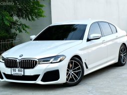 BMW Series 5  520d M Sport 2.0 ปี 2021 สีขาว ออโต้ ดีเซล