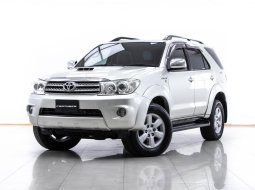 2010  Toyota Fortuner 3.0 V 4WD SUV ปี 2010 