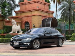 2018 BMW 330E 2.0 Luxury รถเก๋ง 4 ประตู ดาวน์ 0%