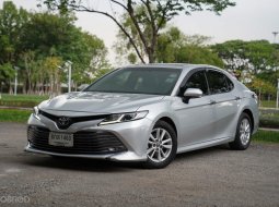 รถมือสอง 2019 Toyota CAMRY 2.0 G รถเก๋ง 4 ประตู  ราคาถูก