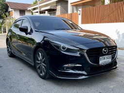 Mazda 3 2.0 S รถเก๋ง 5 ประตู ออกรถฟรี