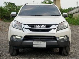 มีเงินเหลือกลับ 100,000 บาท2014 Isuzu MU-X 3.0 DVD Navi SUV 