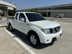 2011 Nissan Navara 2.5 Calibre LE รถกระบะ ออกรถ 0 บาท