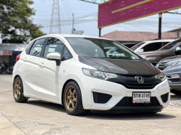 2016 HONDA JAZZ, 1.5 i-VTEC S โฉม ปี14-ปัจจุบัน สีขาว เกียร์ออโต้ เครื่อง 1.5 เบนซิน