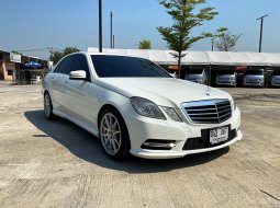 2011 Mercedes-Benz E300 3.0 Avantgarde Sports รถเก๋ง 4 ประตู ฟรีดาวน์