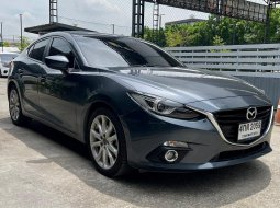 2015 Mazda 3 2.0 S รถเก๋ง 4 ประตู ออกรถฟรี