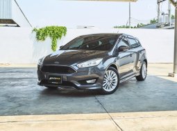 2017 Ford Focus 1.5 Ecoboost Sports คันนี้รถสวยสภาพพร้อมใช้งาน ภายในสะอาด ภายนอกสวย สีเทาดำสวยหรูมาก