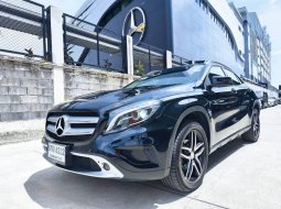 2017 Mercedes-Benz GLA200 1.6 SUV มือเดียวเข้าศูนย์ทุกระยะนัดด่วน 0640416399