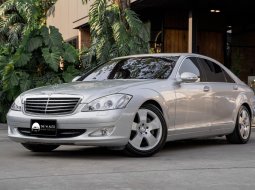 Mercedes-Benz S300L V6 โฉม W221 ราคาเป็นมิตร ✨หลังคาแก้ว Panoramic Sunroof ประตูดูด Soft Close 4 บาน