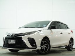 2022 Toyota YARIS 1.2 Sport รถเก๋ง 5 ประตู ฟรีดาวน์