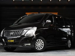 2017 Hyundai H-1 2.5 Deluxe รถตู้/VAN  มือสอง คุณภาพดี ราคาถูก