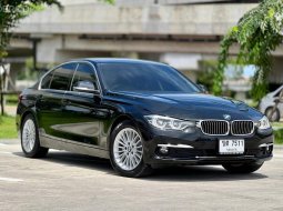 2017 BMW 320d 2.0 Luxury ไมล์น้อย มือเดียว เข้าศูนย์ทุกระยะ