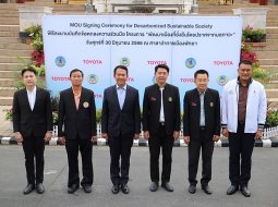 โตโยต้า-เมืองพัทยา ทำเมืองต้นแบบปราศจากมลภาวะนำ Hilux REVO BEV 2023 เป็นรถโดยสาร