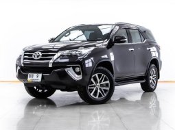 6A026 Toyota Fortuner 2.8 V SUV 2016