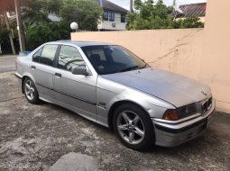 1993 BMW 318i 1.8 รถเก๋ง 4 ประตู 